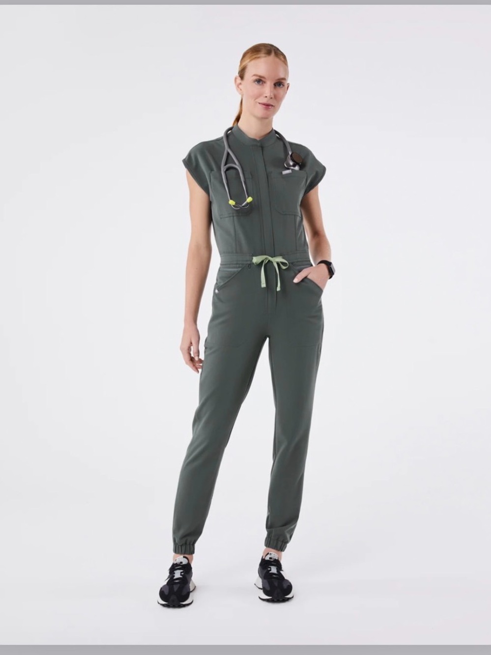Figs women’s Rafaela Jogger ScrubJumpsuit size small
